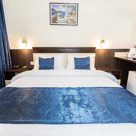 Salem Hotel On Abaya 알마티 외부 사진